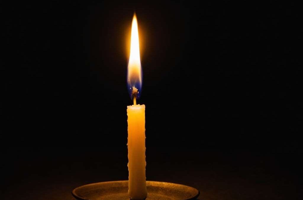 Lychnomancie et Pyromancie – Voyance Gratuite Flamme de Bougie